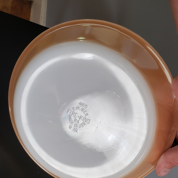 Vintage Fire King Peach Lustre 9" Milk Glass Pie Plate - Picture 11 of 16
